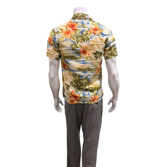 Engineered Garments Mens Floral Hawaiian Shirt - Picture 3 of 4